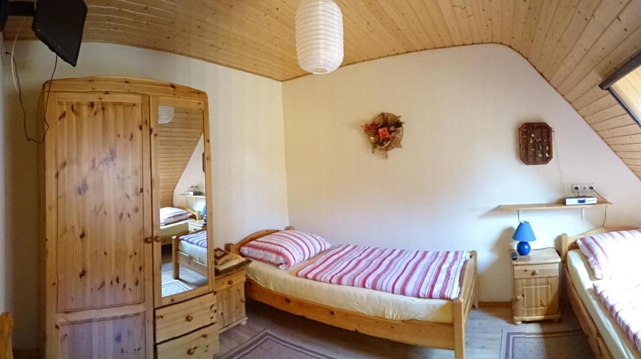 Ferienhaus Im Urigen Garten Bzw Eulenhaus Zingst Extérieur photo