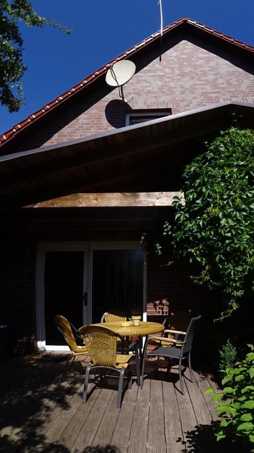 Ferienhaus Im Urigen Garten Bzw Eulenhaus Zingst Extérieur photo