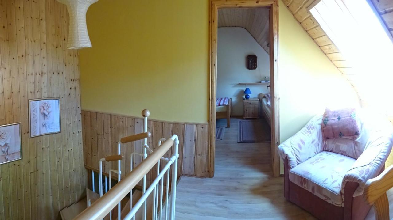 Ferienhaus Im Urigen Garten Bzw Eulenhaus Zingst Extérieur photo