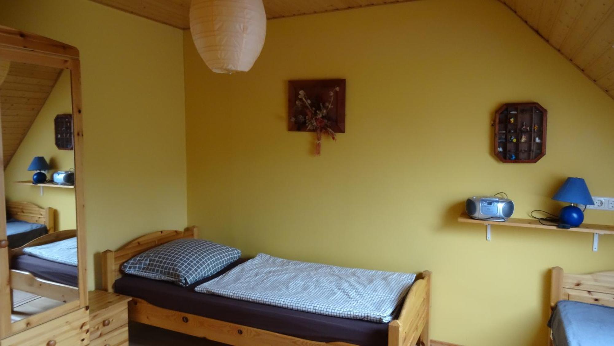 Ferienhaus Im Urigen Garten Bzw Eulenhaus Zingst Extérieur photo